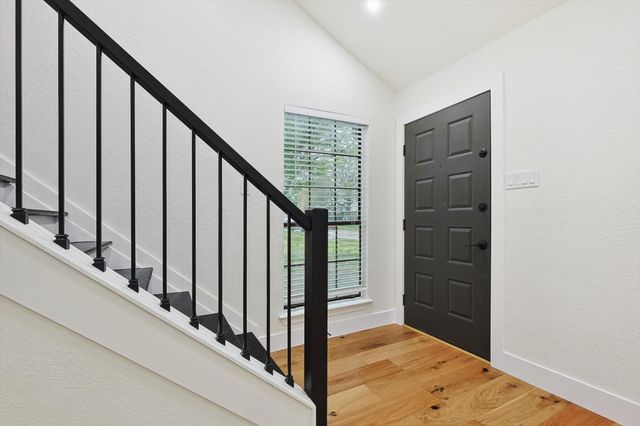 402 Creekmeadow Lane, Lewisville, TX 75067