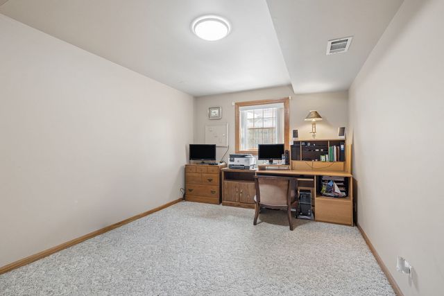 7802 Sawyer Road, Darien, IL 60561