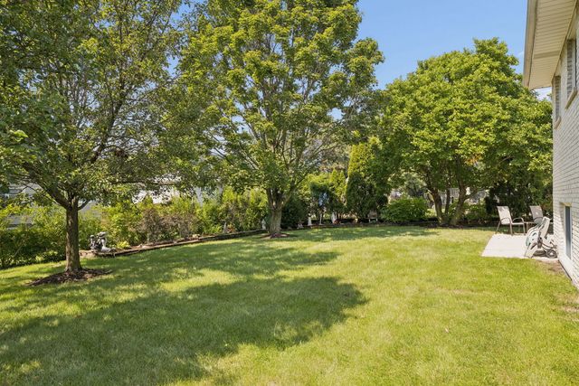 7802 Sawyer Road, Darien, IL 60561