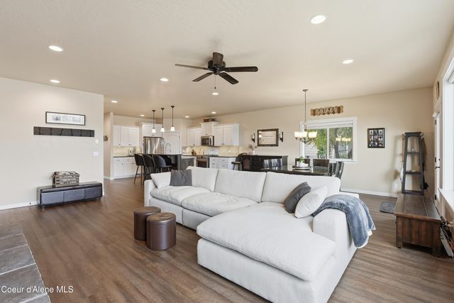 15465 N Pristine CIR, Rathdrum, ID 83858