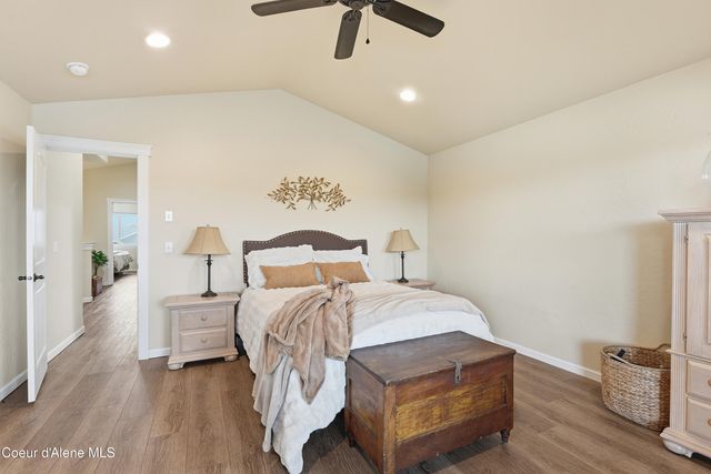 15465 N Pristine CIR, Rathdrum, ID 83858