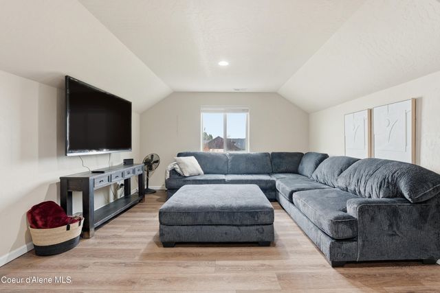 15465 N Pristine CIR, Rathdrum, ID 83858