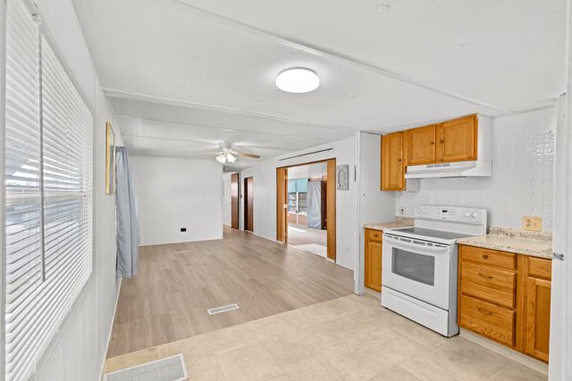 8949 Oak Street, Boynton Beach, FL 33436