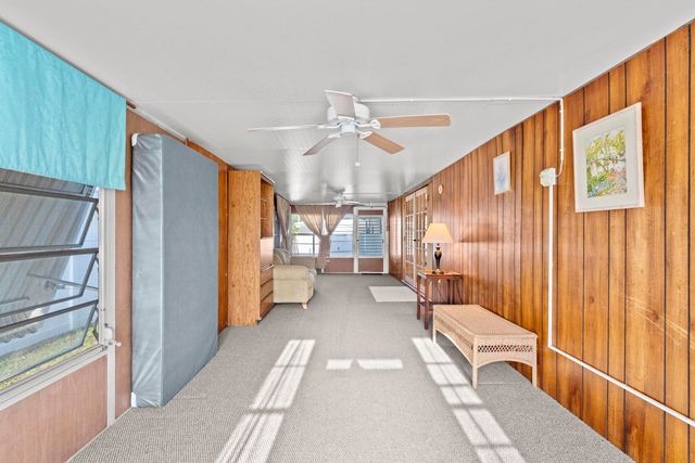 8949 Oak Street, Boynton Beach, FL 33436