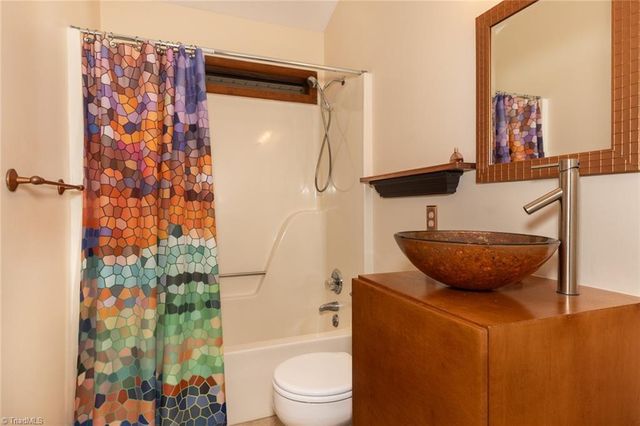 4204 Sunburst Drive, High Point, NC 27265