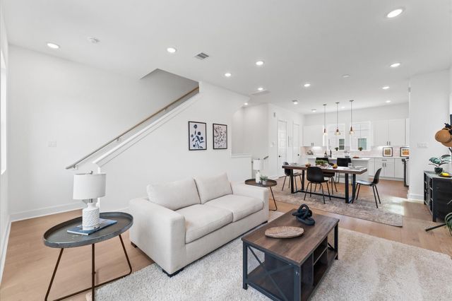 8303 Springwood Creek Lane, Houston, TX 77055