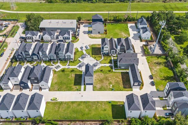 8303 Springwood Creek Lane, Houston, TX 77055