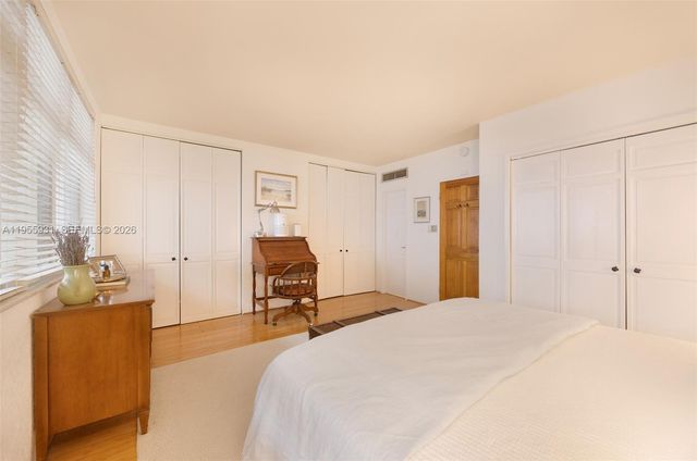 2666 Tigertail Ave 111, Coconut Grove, FL 33133