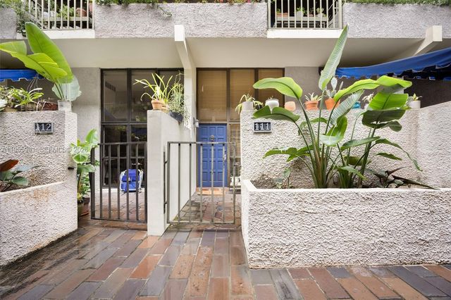 2666 Tigertail Ave 111, Coconut Grove, FL 33133