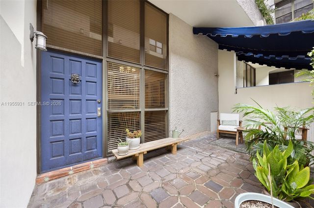 2666 Tigertail Ave 111, Coconut Grove, FL 33133