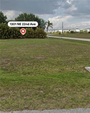 1301 NE 22nd AVE, Cape Coral, FL 33909
