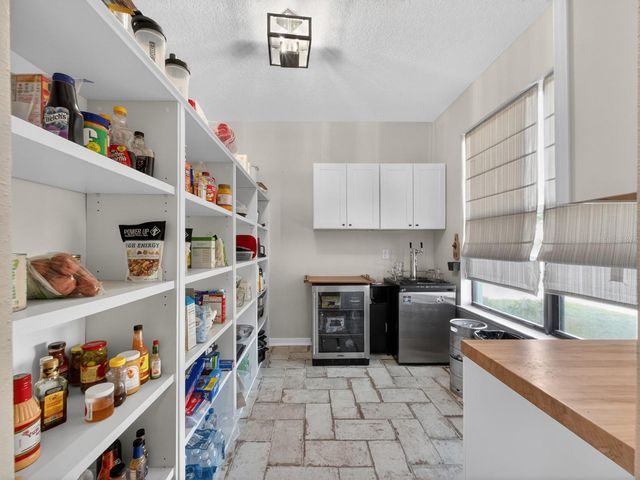 24215 WELDON DRIVE, Eustis, FL 32736