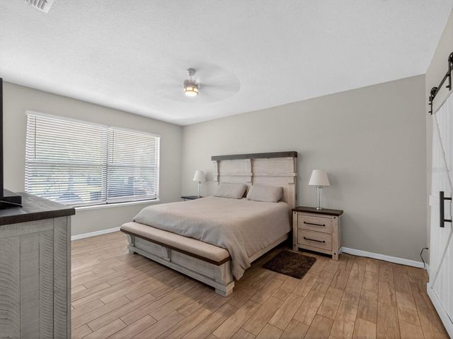 24215 WELDON DRIVE, Eustis, FL 32736