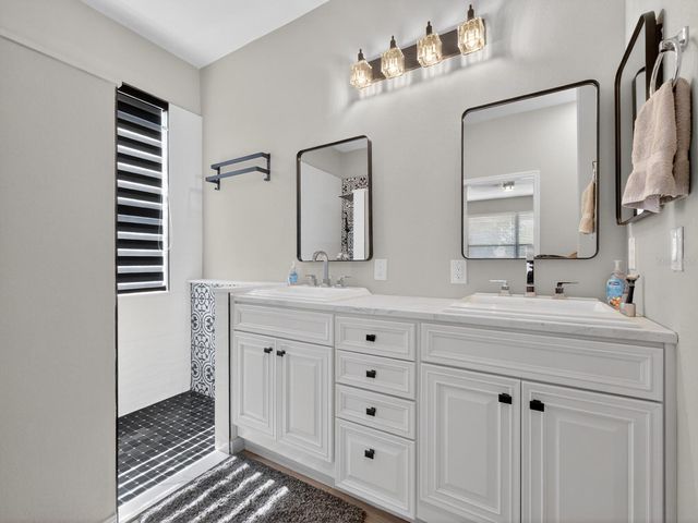 24215 WELDON DRIVE, Eustis, FL 32736