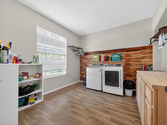 24215 WELDON DRIVE, Eustis, FL 32736