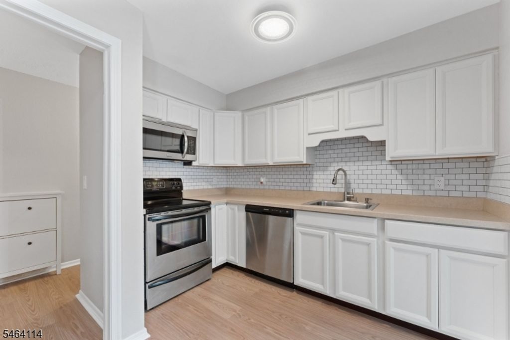 3404 Richmond Ct, Hillsborough Twp., NJ 08844 — photo 4
