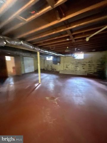 4004 LONGWOOD DR, Fredericksburg, VA 22408