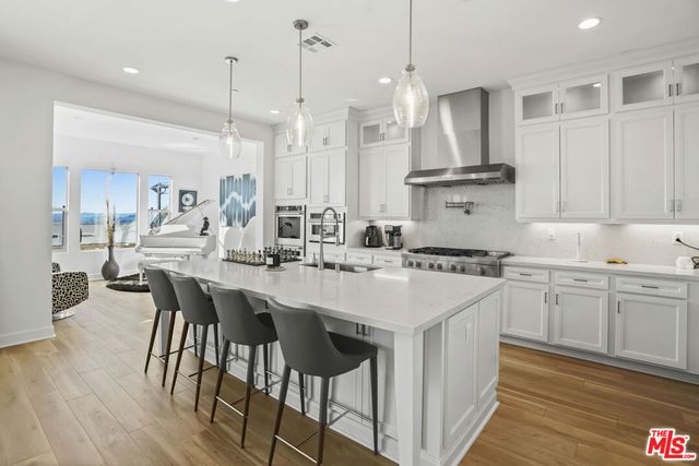 21230 W Wildflower Way, Chatsworth, CA 91311