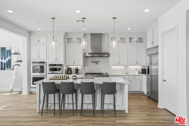 21230 W Wildflower Way, Chatsworth, CA 91311