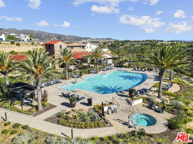 21230 W Wildflower Way, Chatsworth, CA 91311