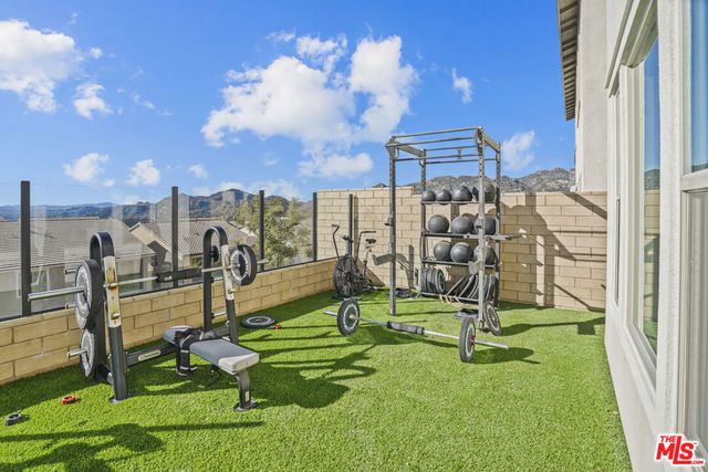 21230 W Wildflower Way, Chatsworth, CA 91311