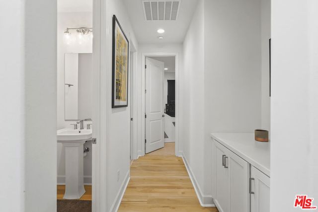 21230 W Wildflower Way, Chatsworth, CA 91311