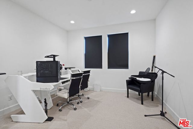 21230 W Wildflower Way, Chatsworth, CA 91311