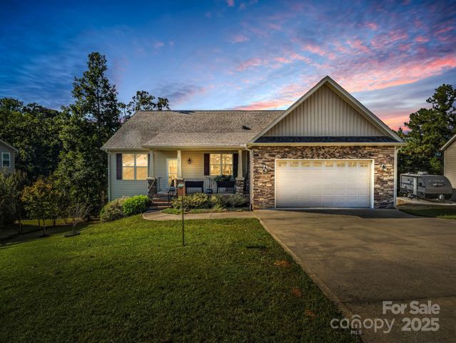 261 Glendower Lane, Chesnee, SC 29323