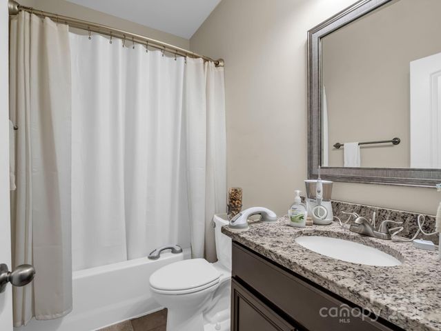 261 Glendower Lane, Chesnee, SC 29323