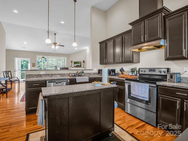 261 Glendower Lane, Chesnee, SC 29323