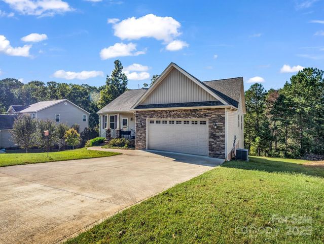 261 Glendower Lane, Chesnee, SC 29323