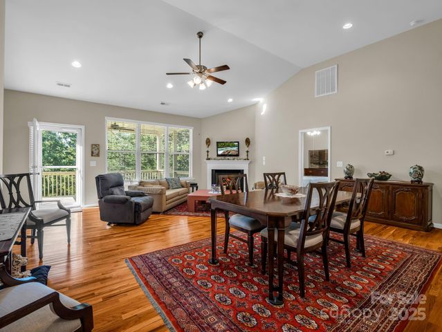 261 Glendower Lane, Chesnee, SC 29323