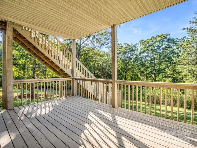 261 Glendower Lane, Chesnee, SC 29323
