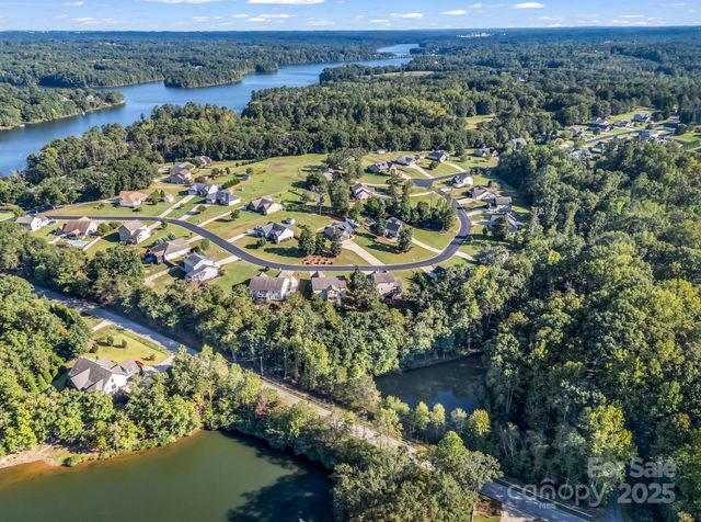 261 Glendower Lane, Chesnee, SC 29323