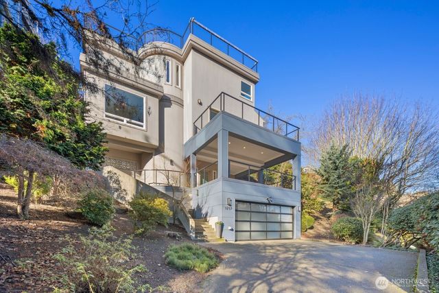 1717 Ferry Avenue SW, Seattle, WA 98116