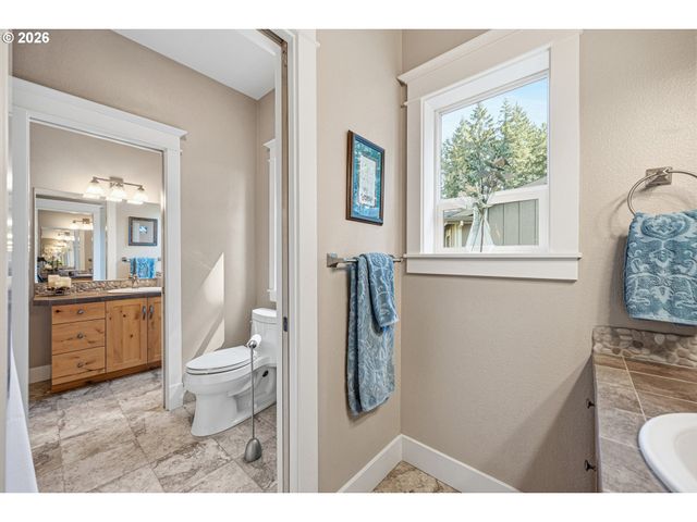 25150 Se BOHNA PARK Rd, Damascus, OR 97089