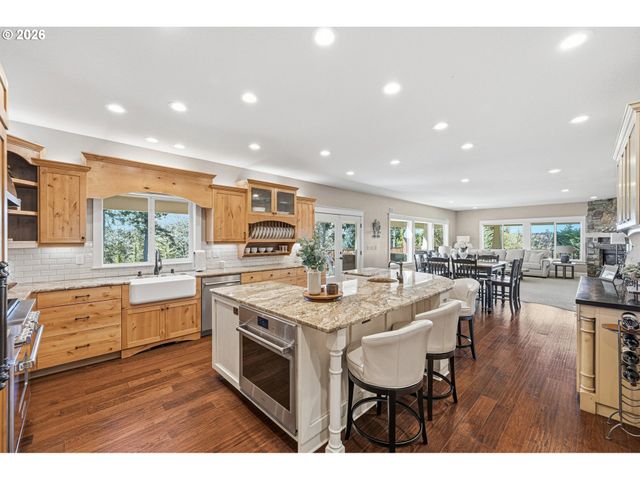 25150 Se BOHNA PARK Rd, Damascus, OR 97089