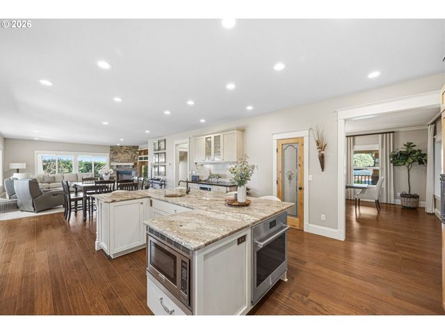 25150 Se BOHNA PARK Rd, Damascus, OR 97089