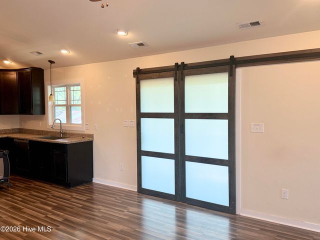 511 N B Street, Bridgeton, NC 28519