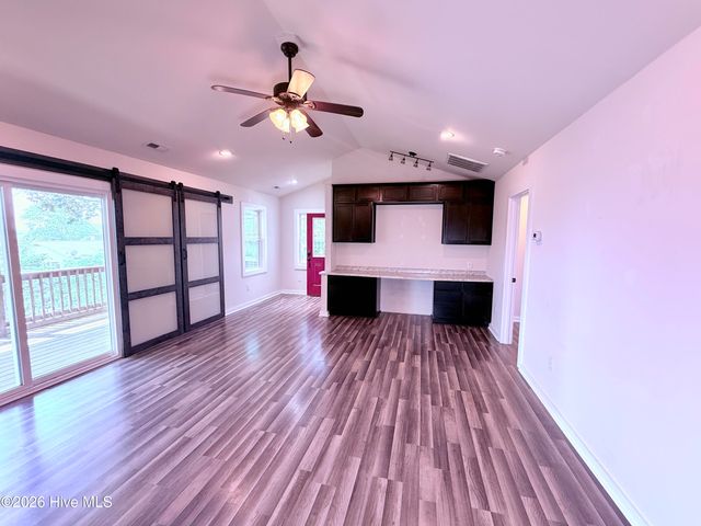 511 N B Street, Bridgeton, NC 28519