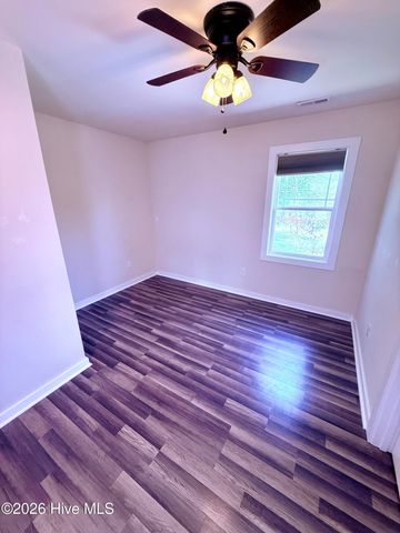 511 N B Street, Bridgeton, NC 28519