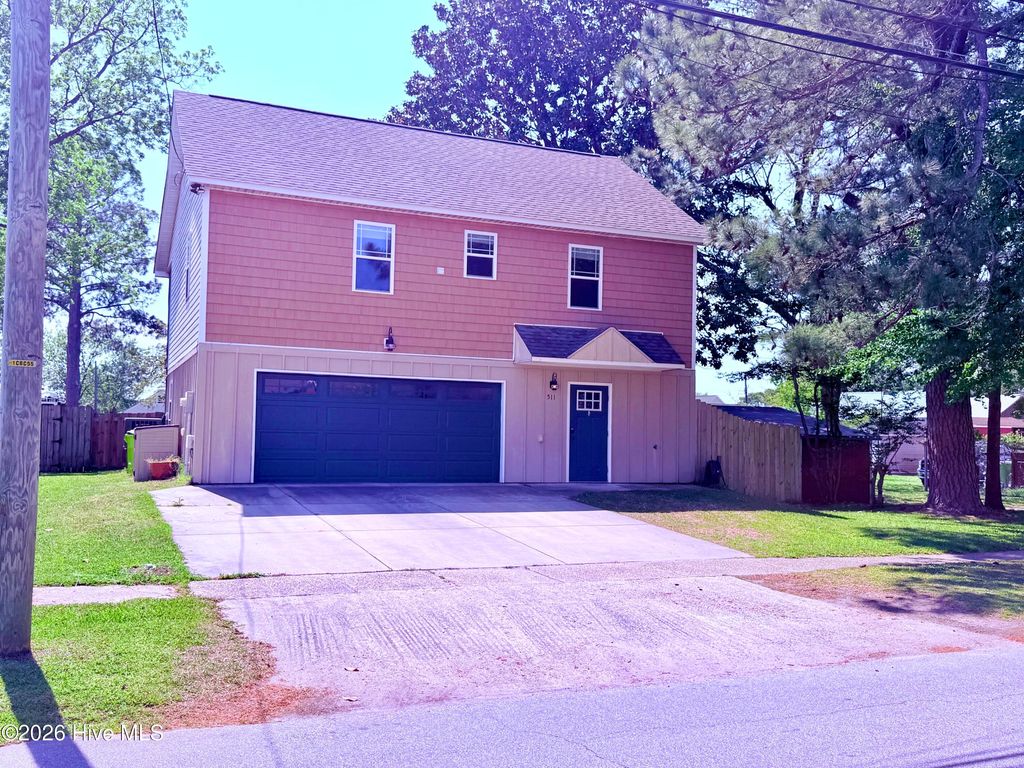511 N B Street, Bridgeton, NC 28519