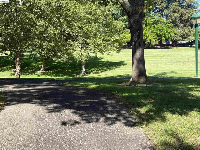 408 Old Orchard Ct, Danville, CA 94526