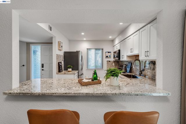 408 Old Orchard Ct, Danville, CA 94526