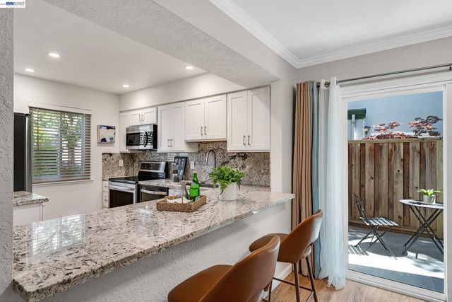 408 Old Orchard Ct, Danville, CA 94526