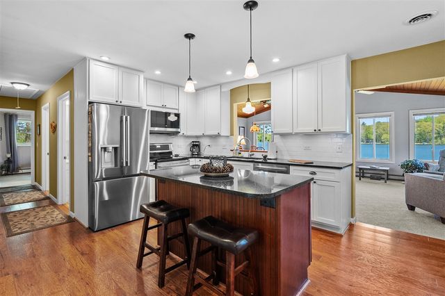 51860 County Road 384, Grand Junction, MI 49056