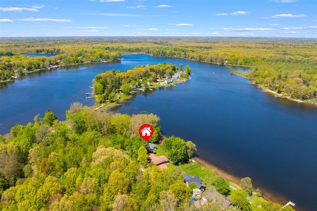 51860 County Road 384, Grand Junction, MI 49056