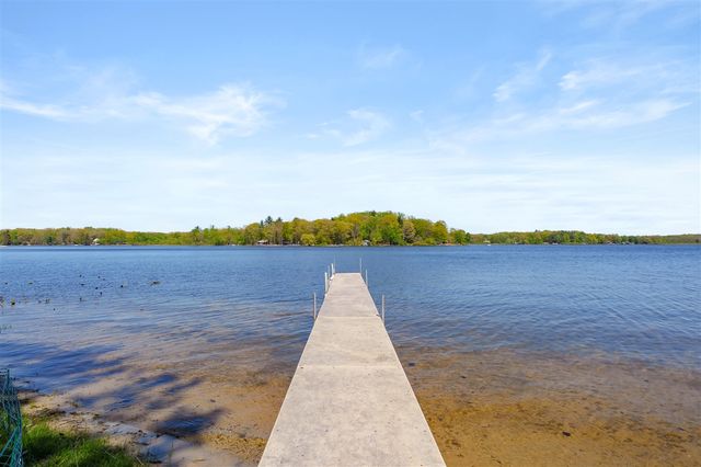 51860 County Road 384, Grand Junction, MI 49056