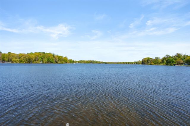 51860 County Road 384, Grand Junction, MI 49056
