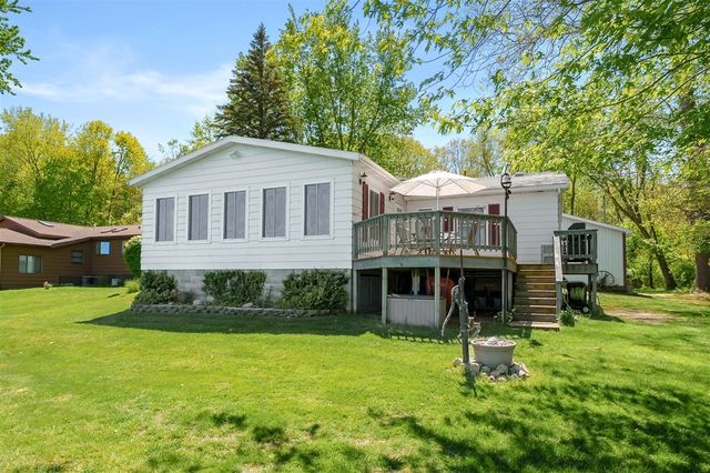 51860 County Road 384, Grand Junction, MI 49056